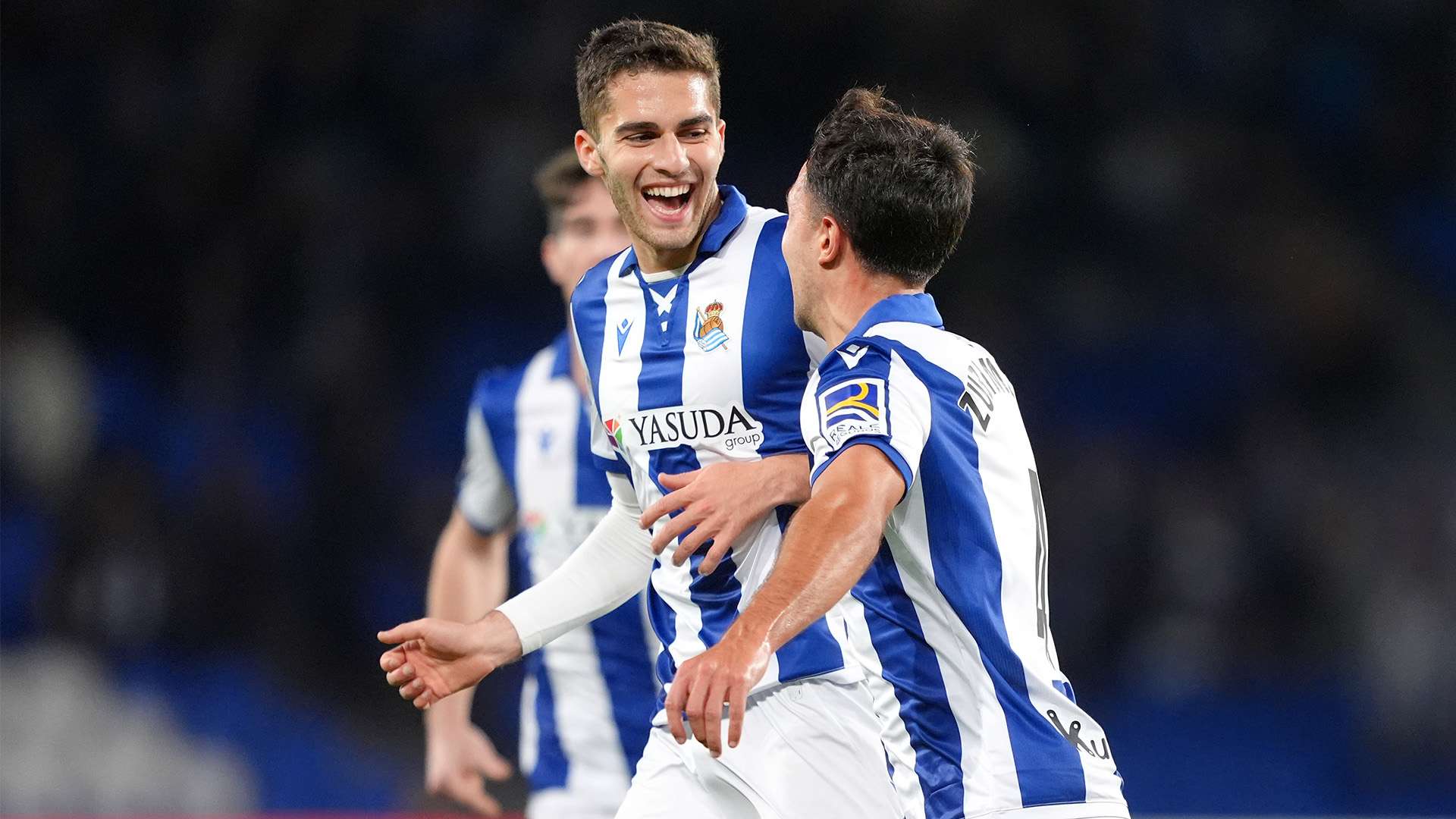 年日职联的 年日职联的